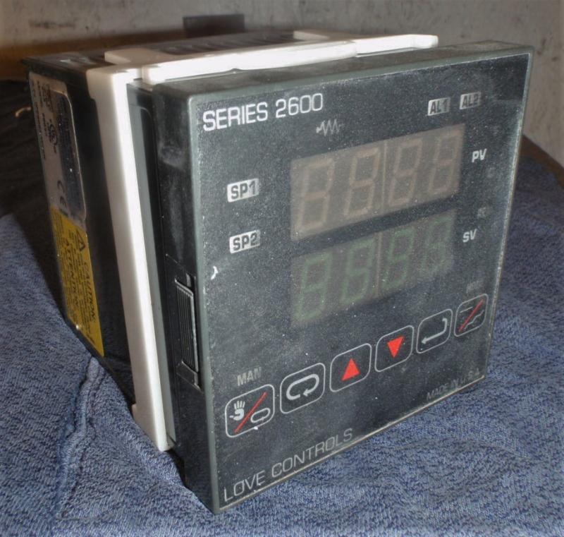 Love Controls 26033 Series 2600 Temperature/Process Controller Garden